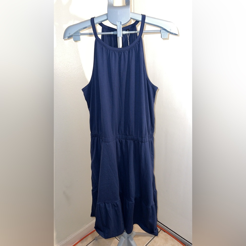 Women’s Ruffle Dress - Picture 2 of 9